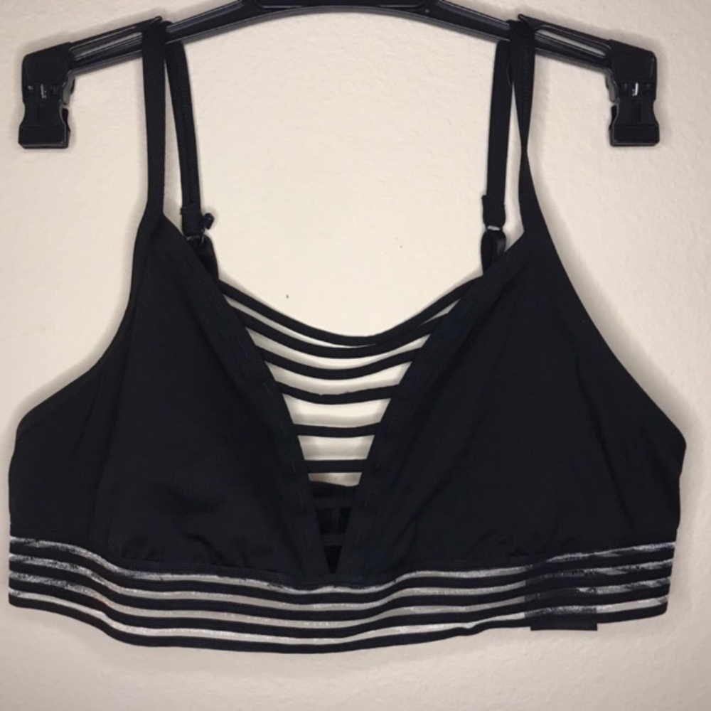 Black PINK Victoria’s Secret bathing suit top ‼️